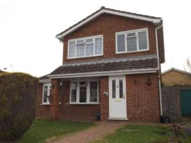  Image of 3 bedroom Detached house for sale in Steeplefield Eastwood Leigh-on-Sea SS9 at Eastwood Essex Eastwood, SS9 5XS