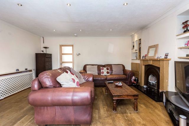  Image of 4 bedroom Semi-Detached house for sale in Eastwood Rise Eastwood Leigh-on-Sea SS9 at Eastwood Rise  Leigh-On-Sea, SS9 5BT