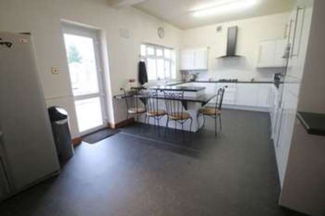  Image of 6 bedroom Detached house for sale in Ednam Road Wolverhampton WV4 at Ednam Road  Wolverhampton, WV4 5BW