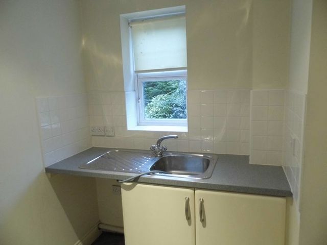  Image of 3 bedroom Terraced house to rent in Edreds Court Calne SN11 at Edreds Court  Calne, SN11 8BA