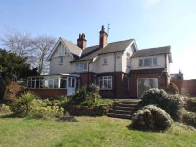  Image of 4 bedroom Detached house for sale in Edwards Lane Nottingham NG5 at Nottingham Nottinghamshire Arnold, NG5 6EQ