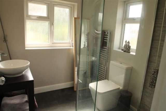  Image of 2 bedroom Detached house to rent in Edwin Road Dartford DA2 at Dartford, DA2 7DJ
