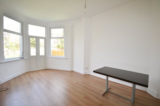  Image of 2 bedroom Flat to rent in Elder Avenue London N8 at Elder Avenue  Crouch End, N8 8PS