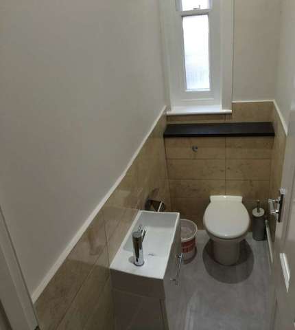  Image of 3 bedroom Flat to rent in Elgin Avenue London W9 at London, W9 1HT