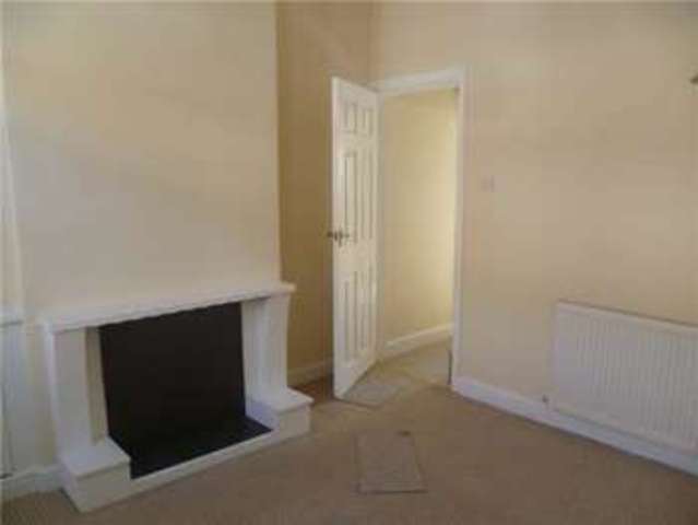  Image of 2 bedroom Terraced house to rent in Elgin Street Stoke-on-Trent ST4 at Elgin Street Shelton Stoke On Trent, ST4 2RD