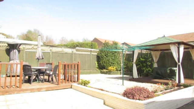  Image of 3 bedroom Detached house to rent in Encombe Close Poole BH12 at Poole  Wallisdown, BH12 4DD