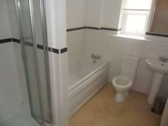  Image of 2 bedroom Flat to rent in Enterprise Drive Streetly Sutton Coldfield B74 at Enterprise Drive  Sutton Coldfield, B74 2BL