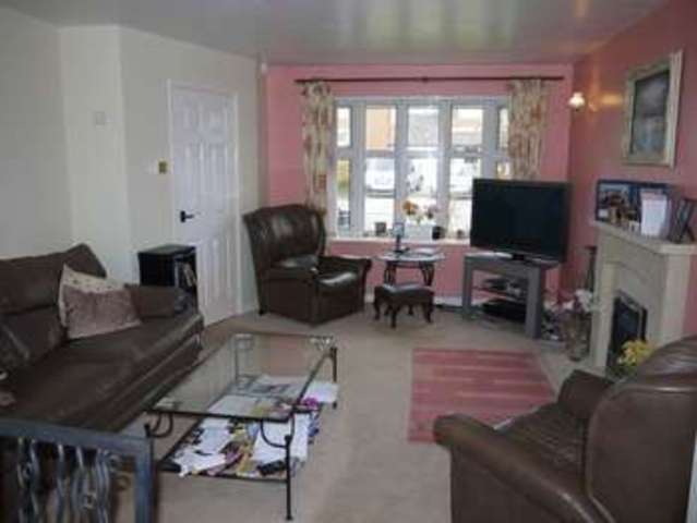  Image of 4 bedroom Detached house for sale in Evans Close Aylesbury HP21 at Evans Close  Aylesbury, HP21 9YA