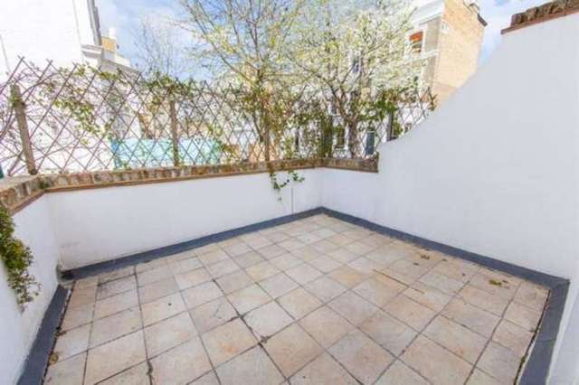  Image of 2 bedroom Flat for sale in Fawcett Street London SW10 at Chelsea Earls Court Cheyne Walk, SW10 9JD