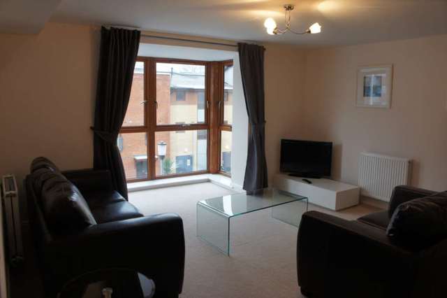  Image of 1 bedroom Apartment to rent in Commonwealth Drive Crawley RH10 at Finlay Court Three Bridges Crawley, RH10 1AJ