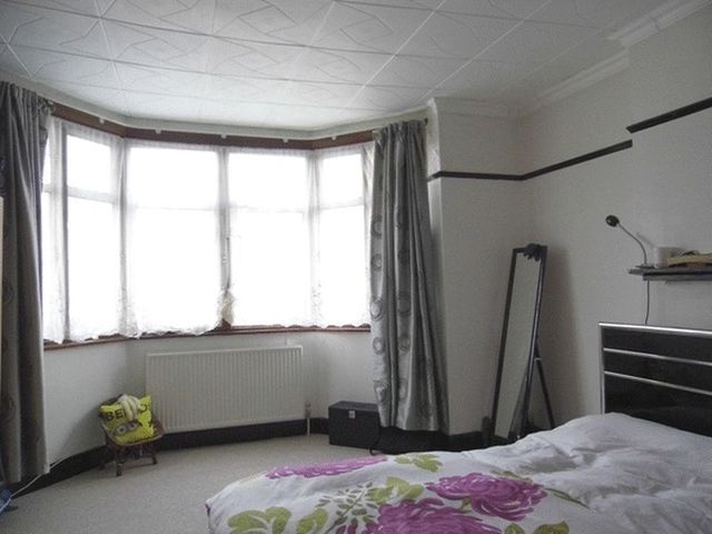  Image of 4 bedroom Semi-Detached house for sale in Galpins Road Thornton Heath CR7 at Galpins Road  THORNTON HEATH, CR7 6ED