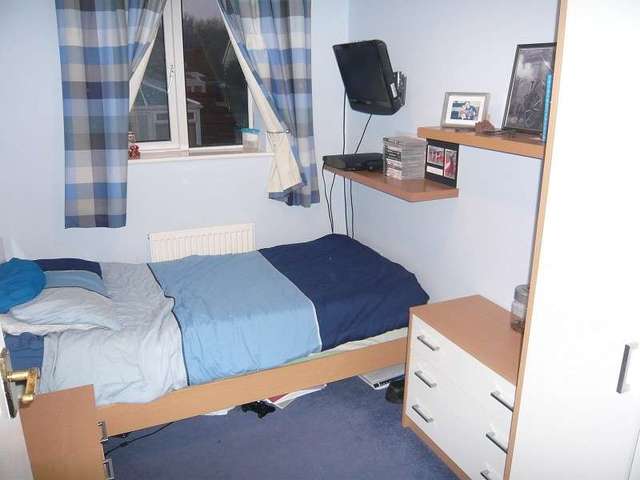  Image of 5 bedroom Semi-Detached house for sale in Glan-Y-Nant Tondu Bridgend CF32 at Glan-Y-Nant  Tondu, CF32 9DT