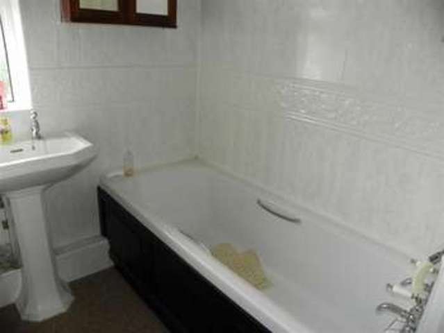  Image of 4 bedroom Property for sale in Glan Y Wern Road Llansamlet Swansea SA7 at Glan Y Wern Road Llansamlet Llansamlet, SA7 9UJ