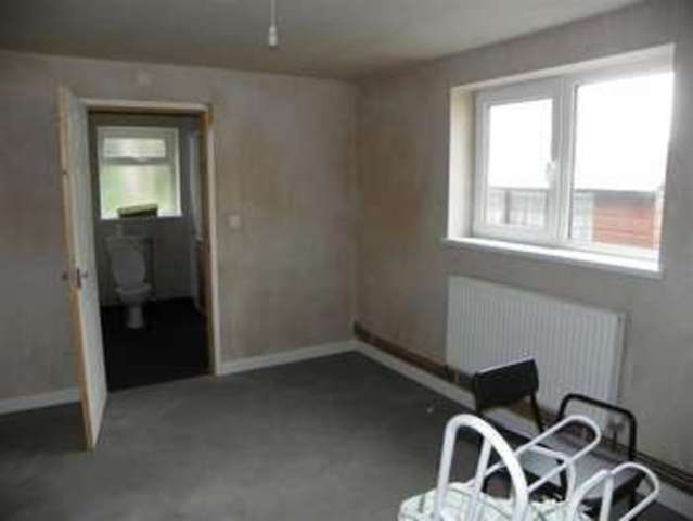  Image of 4 bedroom Property for sale in Glan Y Wern Road Llansamlet Swansea SA7 at Glan Y Wern Road Llansamlet Llansamlet, SA7 9UJ