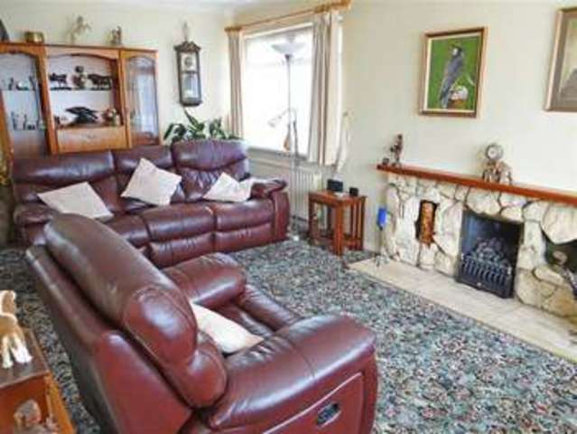 Image of 3 bedroom Detached house for sale in Glendale Crescent Salisbury SP1 at Glendale Crescent  Salisbury, SP1 1NT