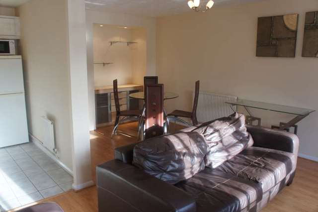  Image of 2 bedroom Apartment to rent in Goddard Close Maidenbower Crawley RH10 at Goddard Close Maidenbower Crawley, RH10 7HR