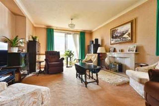  Image of 3 bedroom Property for sale in Grand Avenue Hove BN3 at Grand Avenue Hove Hove, BN3 2NJ