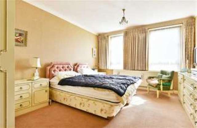  Image of 3 bedroom Property for sale in Grand Avenue Hove BN3 at Grand Avenue Hove Hove, BN3 2NJ