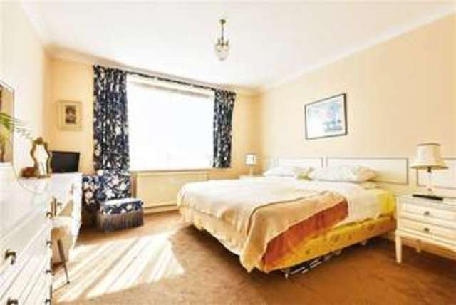  Image of 3 bedroom Property for sale in Grand Avenue Hove BN3 at Grand Avenue Hove Hove, BN3 2NJ