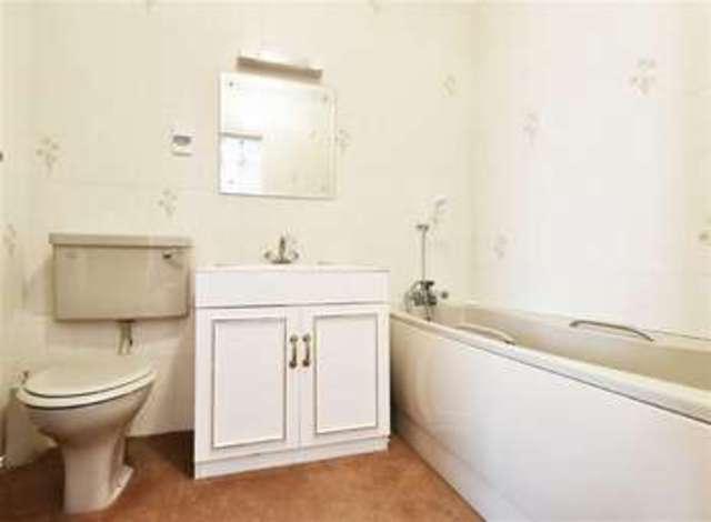  Image of 3 bedroom Property for sale in Grand Avenue Hove BN3 at Grand Avenue Hove Hove, BN3 2NJ