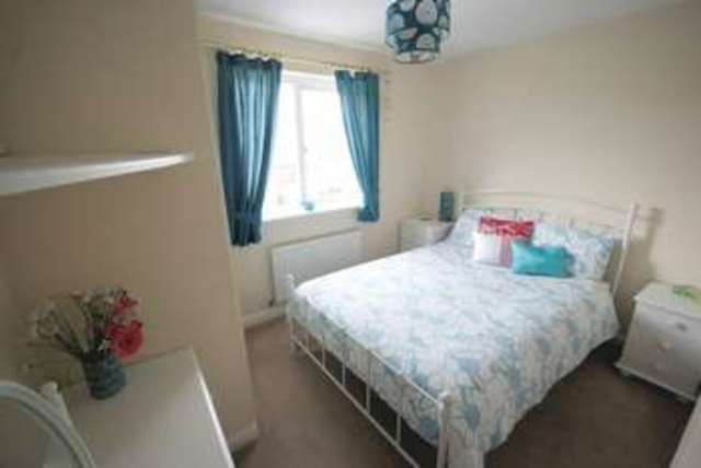  Image of 5 bedroom Detached house for sale in Grayson Close Lee-on-the-Solent PO13 at Grayson Close  Lee-On-The-Solent, PO13 8BH