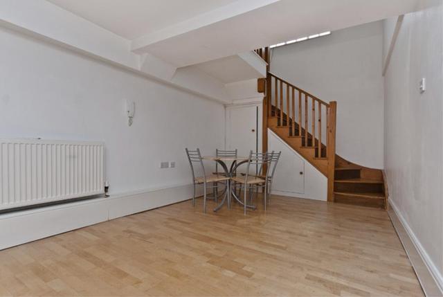  Image of 1 bedroom Flat to rent in Hackney Road London E2 at London, E2 8PR