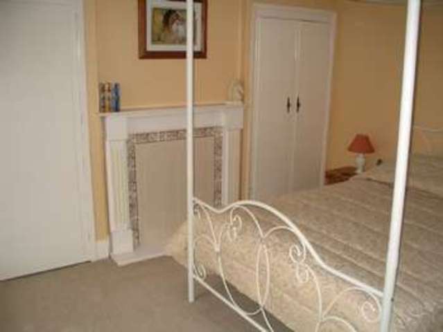  Image of 2 bedroom Terraced house to rent in Harbour Lane Milnrow Rochdale OL16 at Harbour Lane Milnrow Rochdale, OL16 4HF