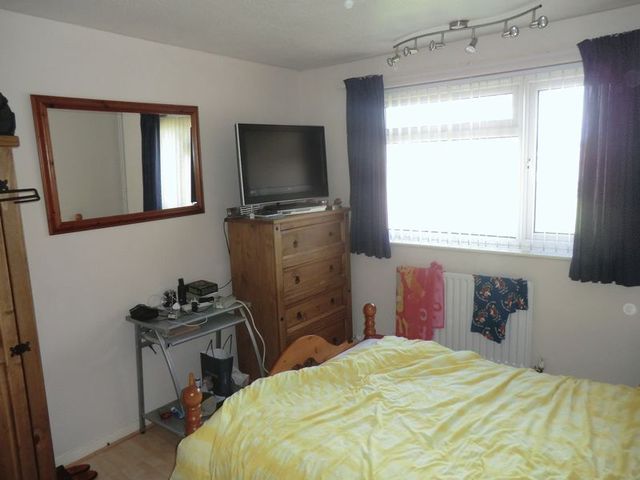  Image of 2 bedroom Flat for sale in Harper Avenue Burton-on-Trent DE13 at Harper Avenue  Burton-On-Trent, DE13 0LT