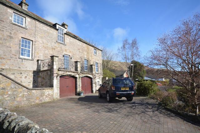  Image of 3 bedroom Property for sale in Harviestoun Grove Tillicoultry FK13 at Harviestoun Grove  Tillicoultry, FK13 6RZ