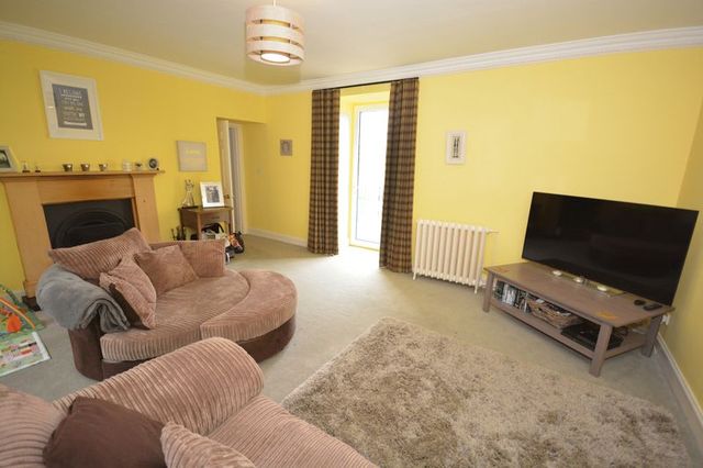  Image of 3 bedroom Property for sale in Harviestoun Grove Tillicoultry FK13 at Harviestoun Grove  Tillicoultry, FK13 6RZ