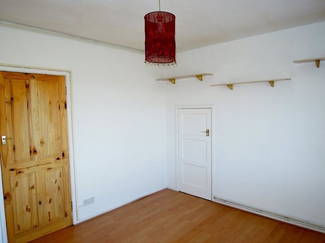  Image of 1 bedroom Flat to rent in Hawkinge Gardens Plymouth PL5 at Ernesettle Plymouth St Budeaux, PL5 2RW