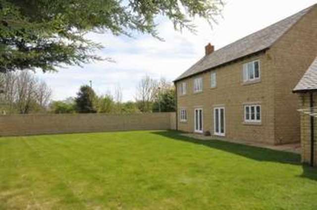  Image of 5 bedroom Detached house for sale in Hazeldene Close Eynsham Witney OX29 at Hazeldene Close Eynsham Witney, OX29 4AZ