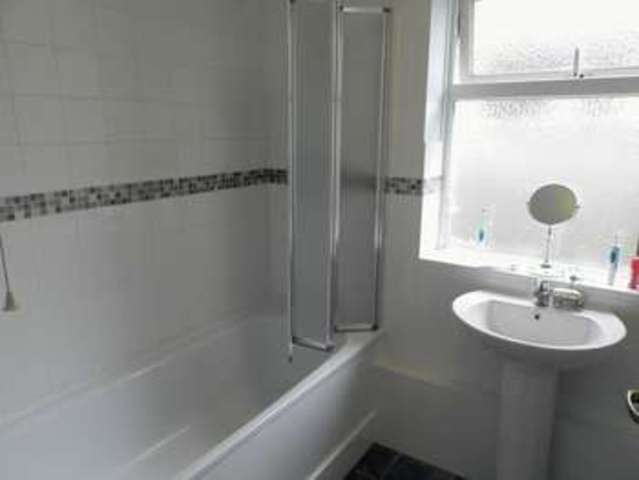  Image of 3 bedroom Bungalow to rent in Hazelhurst Crescent Findon Valley Worthing BN14 at Hazelhurst Crescent  Findon Valley, BN14 0HW