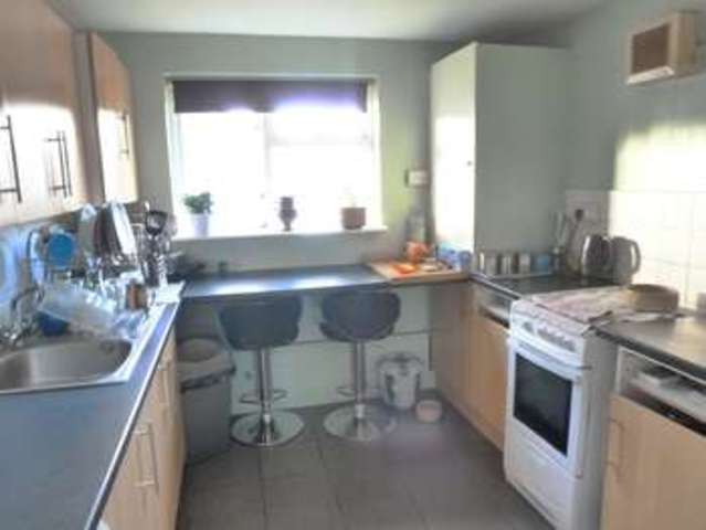  Image of 2 bedroom Flat for sale in Heather Way Selsdon South Croydon CR2 at South Croydon Selsdon, CR2 8HN