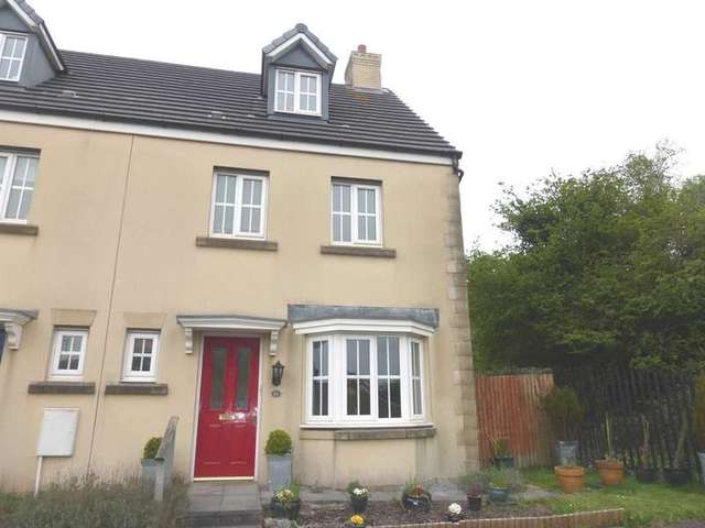  Image of 4 bedroom End of Terrace for sale in Heol Y Cwrt North Cornelly Bridgend CF33 at North Cornelly  Bridgend, CF33 4AX