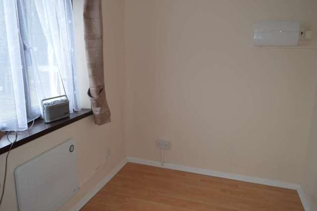  Image of 2 bedroom Apartment to rent in High Road Vange Basildon SS16 at High Road Vange Basildon, SS16 4UB
