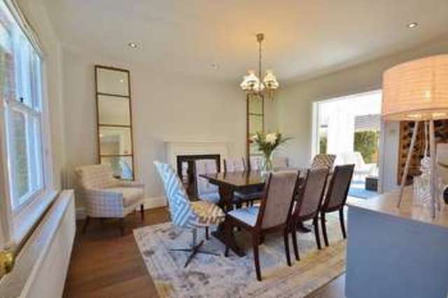  Image of 4 bedroom Detached house for sale in High Street Chalgrove Oxford OX44 at High Street  Chalgrove, OX44 7SR
