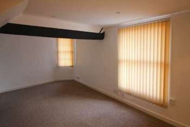  Image of 1 bedroom Flat to rent in High Street Markyate St. Albans AL3 at High Street Markyate St. Albans, AL3 8HZ