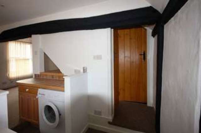  Image of 1 bedroom Flat to rent in High Street Markyate St. Albans AL3 at High Street Markyate St. Albans, AL3 8HZ