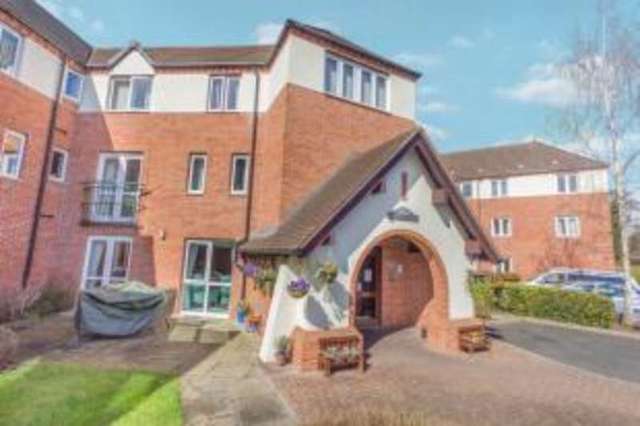  Image of 1 bedroom Flat for sale in Howard Road East Kings Heath Birmingham B13 at 15 Howard Road East Birmingham Moseley, B13 0RQ