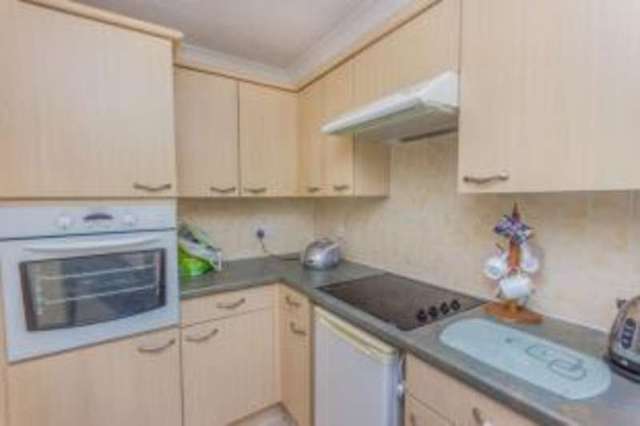  Image of 1 bedroom Flat for sale in Howard Road East Kings Heath Birmingham B13 at 15 Howard Road East Birmingham Moseley, B13 0RQ