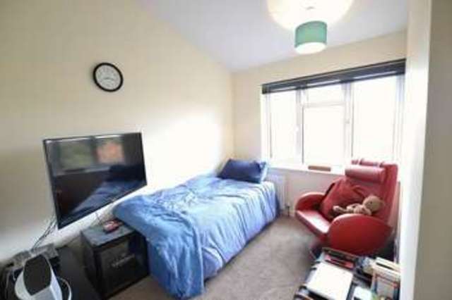  Image of 3 bedroom Detached house for sale in Highland Road Bromley BR1 at Highland Road  Bromley, BR1 4AA