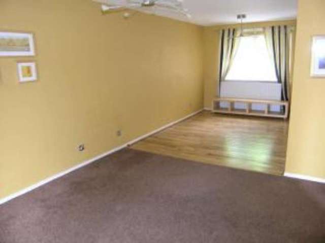  Image of 4 bedroom Detached house for sale in Hillpark Avenue Paisley PA2 at Paisley Renfrewshire Paisley, PA2 6QJ