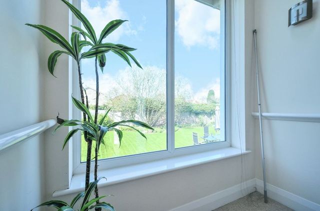  Image of 4 bedroom Detached house for sale in Howard Cornish Road Marcham Abingdon OX13 at Howard Cornish Road Marcham Abingdon, OX13 6PU