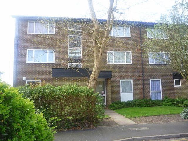  Image of 1 bedroom Flat for sale in Huntsmans Close Feltham TW13 at Huntsmans Close  Feltham, TW13 7DF