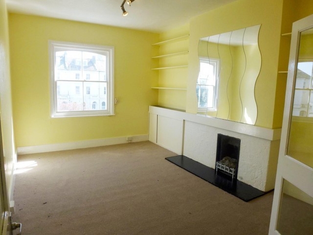  Image of 1 bedroom Flat to rent in Hyde Gardens Eastbourne BN21 at Eastbourne, BN21 4PN