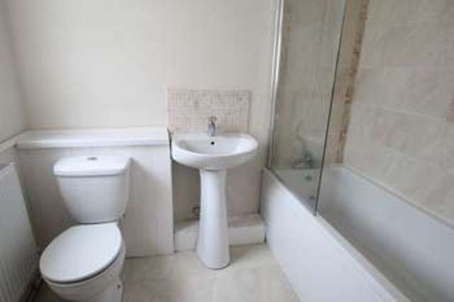  Image of 2 bedroom Terraced house to rent in Ilkley Villas Estcourt Street Hull HU9 at Ilkley Villas Estcourt Street Hull, HU9 2SF