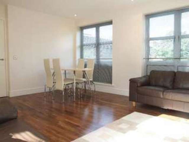  Image of 2 bedroom Flat to rent in Elizabeth Mews Kay Street London E2 at Kay Street  London, E2 8QG