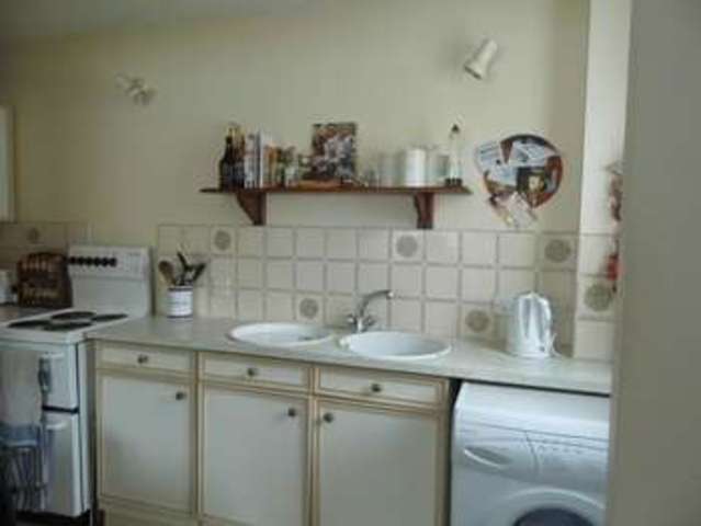  Image of 1 bedroom Property to rent in Kemp Close Devizes SN10 at Kemp Close  Devizes, SN10 3BX