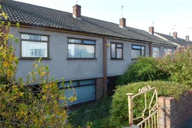  Image of 3 bedroom Terraced house to rent in Kents Green Kingswood Bristol BS15 at Bristol, BS15 1XU